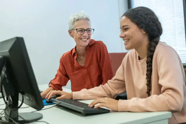 Sharing Knowledge image.